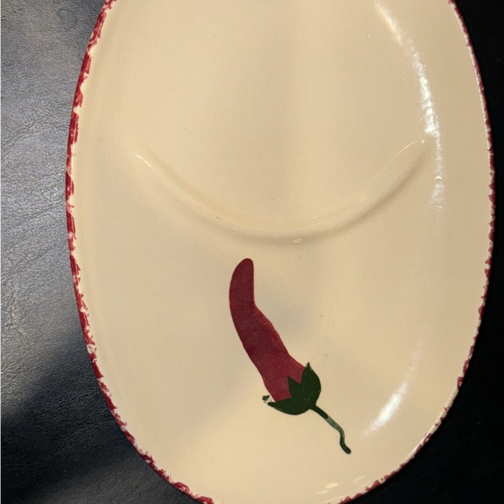 Cream and Red Oval Dinnerware Plate with Scalloped Rim